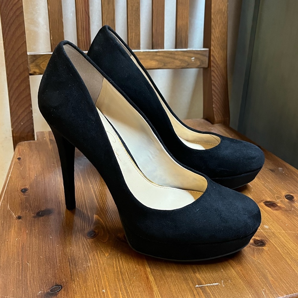 Jessica Simpson Black Platform Pumps